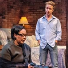 BWW Review: TIME STANDS STILL is Harsh and Tender Contemplation on War and Relationsh