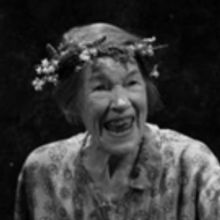 BWW Review: Glenda Jackson is Wickedly Fun in Sam Gold's Surprisingly Comic Take on S