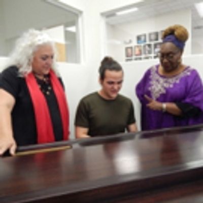 Avery Sommers Will Teach The Art Of Song Performance At Actor's Rep