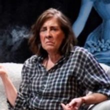 BWW Review: SWITZERLAND, Ambassadors Theatre