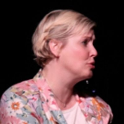 BWW Review: JOHN &amp; JEN at HATTheatre: A Family-Friendly Charmer