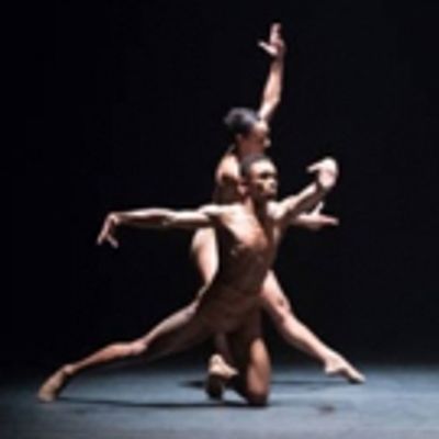 BWW Review: BALLET BEING TRENDY. STARDUST AND BACH 25 BY COMPLEXIONS CONTEMPORARY BALLET at Bovard Auditorium USC