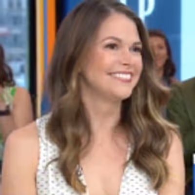 VIDEO: Sutton Foster Chats Her New Album, YOUNGER, & Parenthood on GOOD MORNING AMERICA