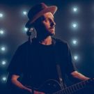 VIDEO: Watch Mat Kearney Perform KINGS & QUEENS Ahead of AT&T AUDIENCE Network…