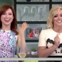 VIDEO: Ellie Kemper & Jane Krakowski Talk UNBREAKABLE KIMMY SCHMIDT With Hoda on THE… Video