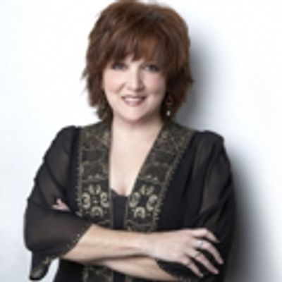 BWW Interview: Julie Johnson of COME FROM AWAY at Orpheum Theatre
