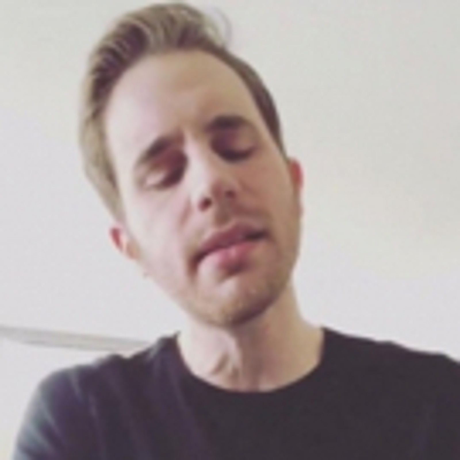VIDEO: Ben Platt Shares His Take on The Beatles' 'I Want To Hold Your Hand'