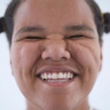 Amy León Sells Out The Apollo Theater