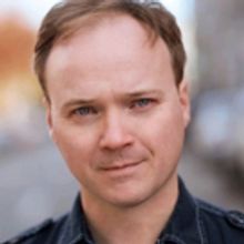 Bid to Meet THE PLAY THAT GOES WRONG Star Jonathan Fielding for a Good Cause