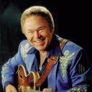 Legendary Country Artist Roy Clark Dies at 85