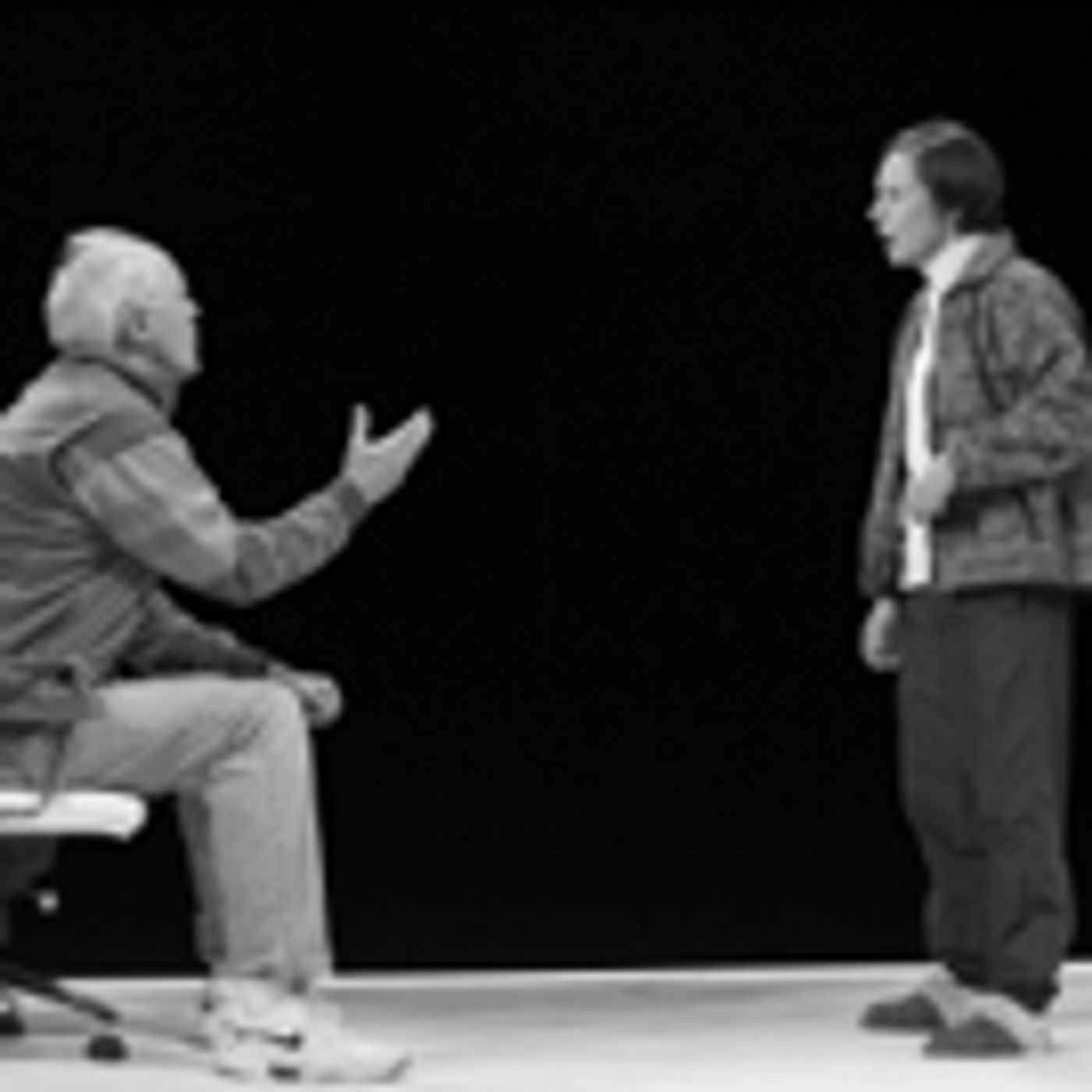 Wake Up With BWW 4/19: HILLARY AND CLINTON Reviews, and More!  Image