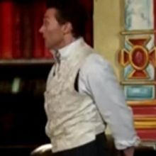 VIDEO: On This Day, November 17- A GENTLEMAN'S GUIDE TO LOVE AND MURDER Brings Murder