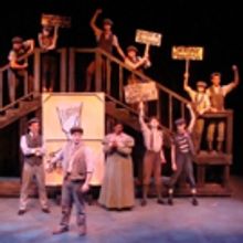 BWW Review: NEWSIES Entertain at La Comedia Dinner Theatre