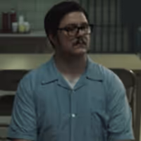 VIDEO: Watch Cameron Britton Transforms Into Disturbed Killer Ed Kemper for… Video