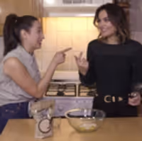 Backstage Bite with Katie Lynch: PRETTY WOMAN's Samantha Barks Whips Up Lady Fingers… Video