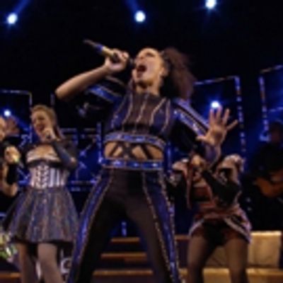 VIDEO: Get A First Look At SIX the Musical in Chicago