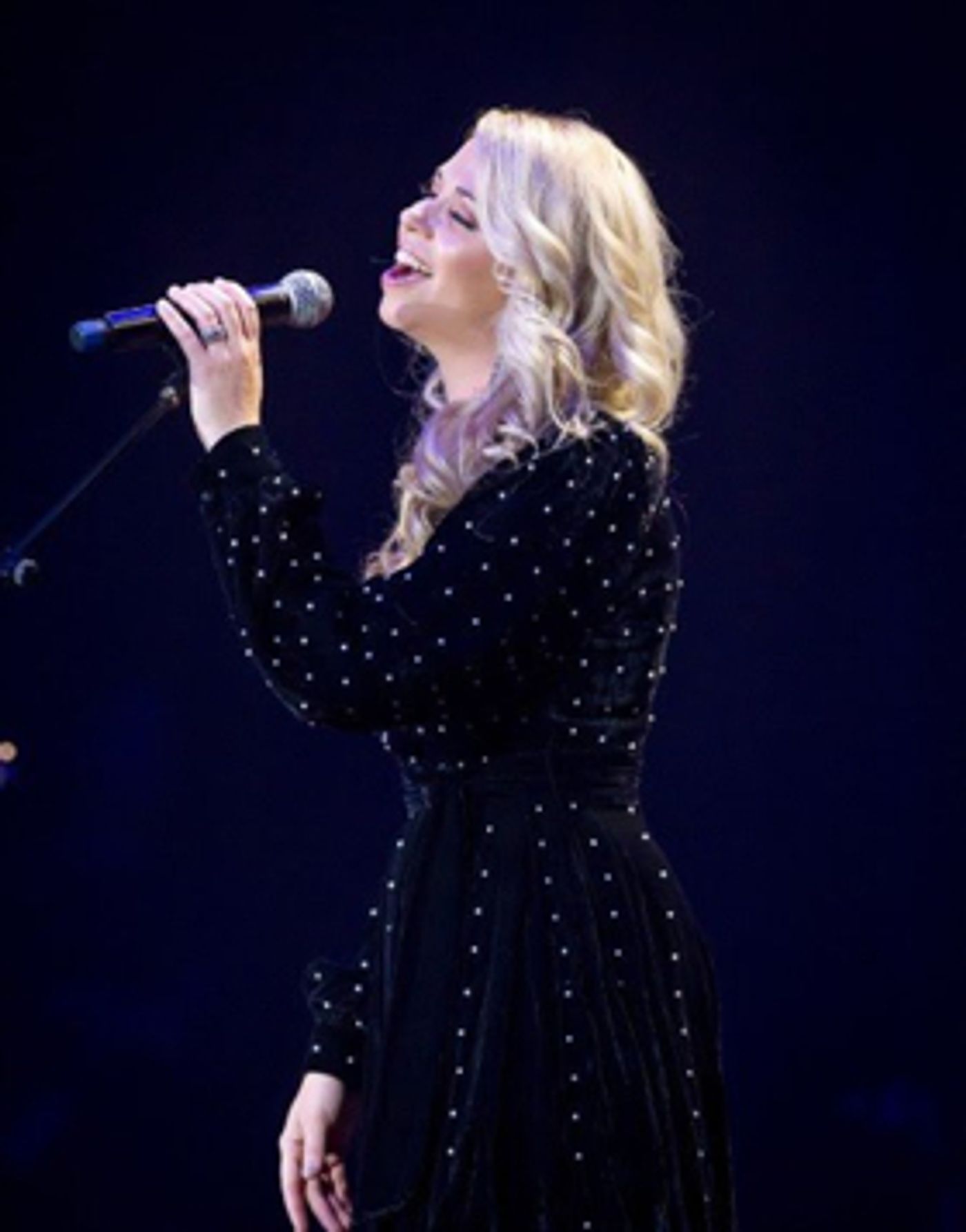 Country Singer/Songwriter Sandra Lynn Makes Her Ryman Auditorium Debut Country Singer/Songwriter Sandra Lynn Makes Her Ryman Auditorium Debut Image