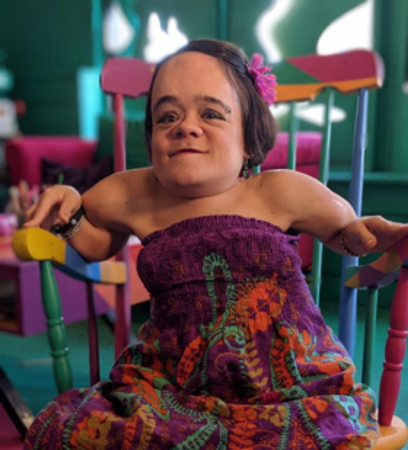 Billboard Premieres Gaelynn Lea's New Single 'GRACE AND A TENDER HAND'  Image