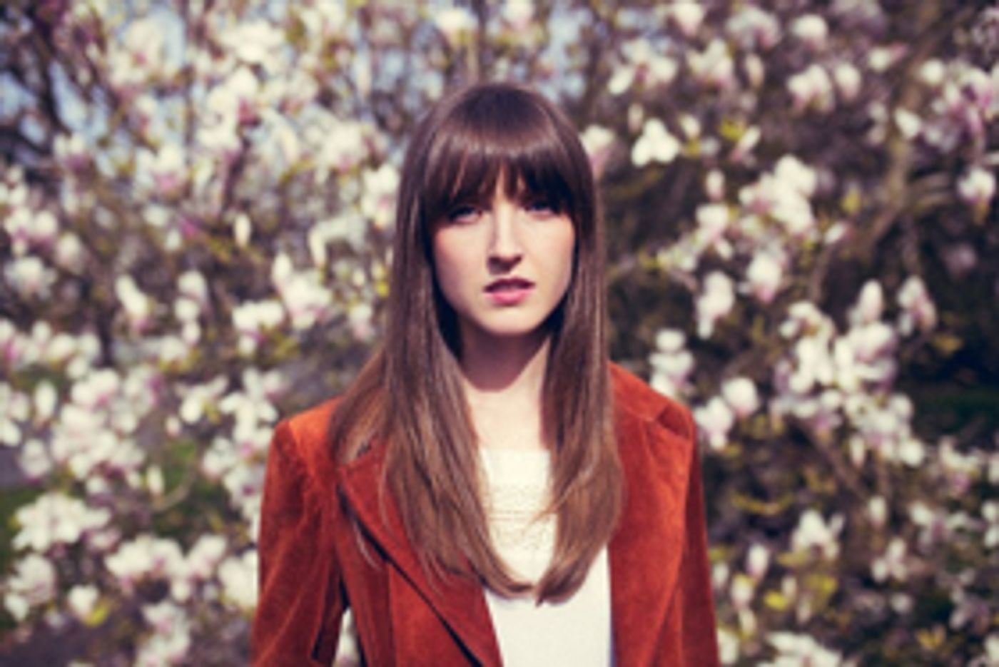 New Lizzie Weber Single WHEN YOU LOOK AT ME Premieres At The Bluegrass Situation New Lizzie Weber Single WHEN YOU LOOK AT ME Premieres At The Bluegrass Situation Image