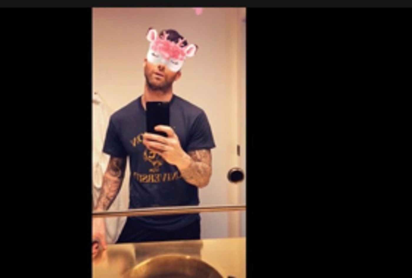 Maroon 5 Releases Two New Remixes For Their New Single 'Wait'  Image