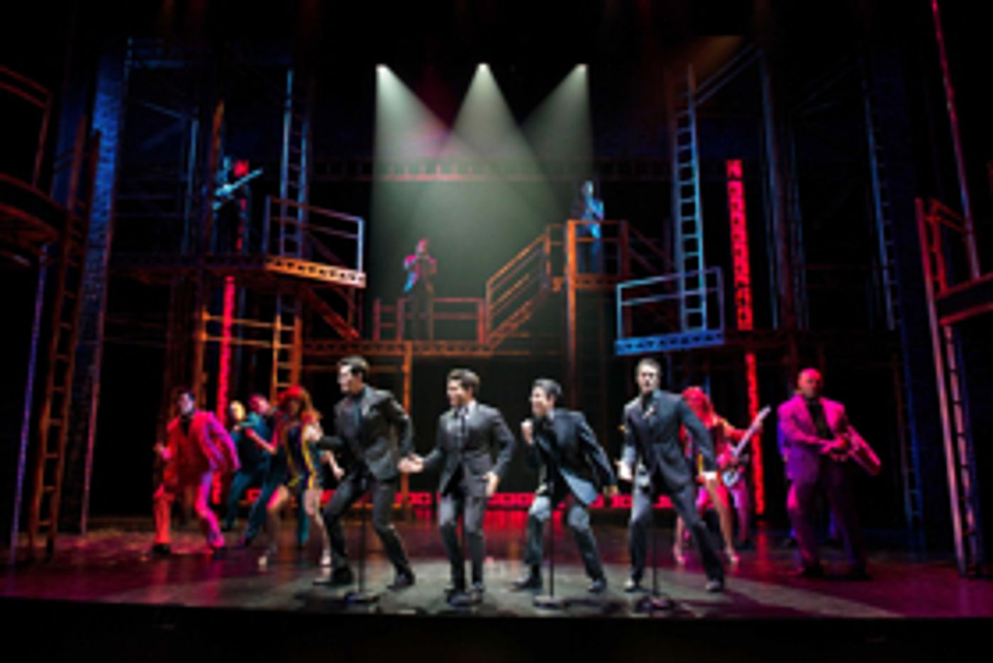 Review: Ogunquit Playhouse's 2019 Production of JERSEY BOYS  Image