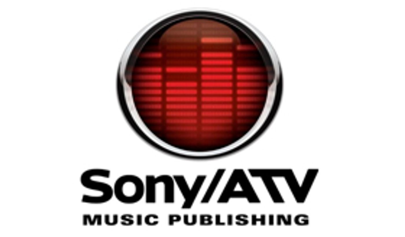 Sony/ATV Honors Luis Fonsi With Global #1 Award For DESPACITO  Image