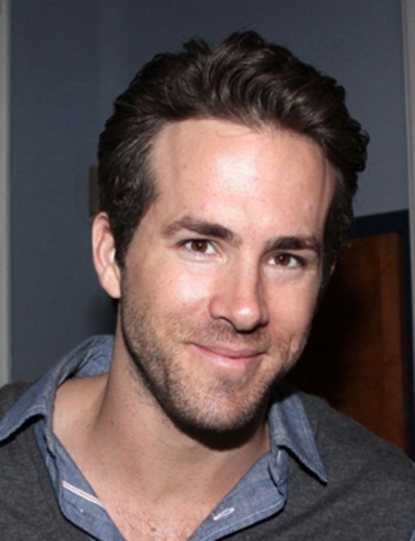 Dave Franco, Manuel Garcia-Rulfo, Adria Arjona, & More Join Ryan Reynolds for Netflix's 6 UNDERGROUND  Image