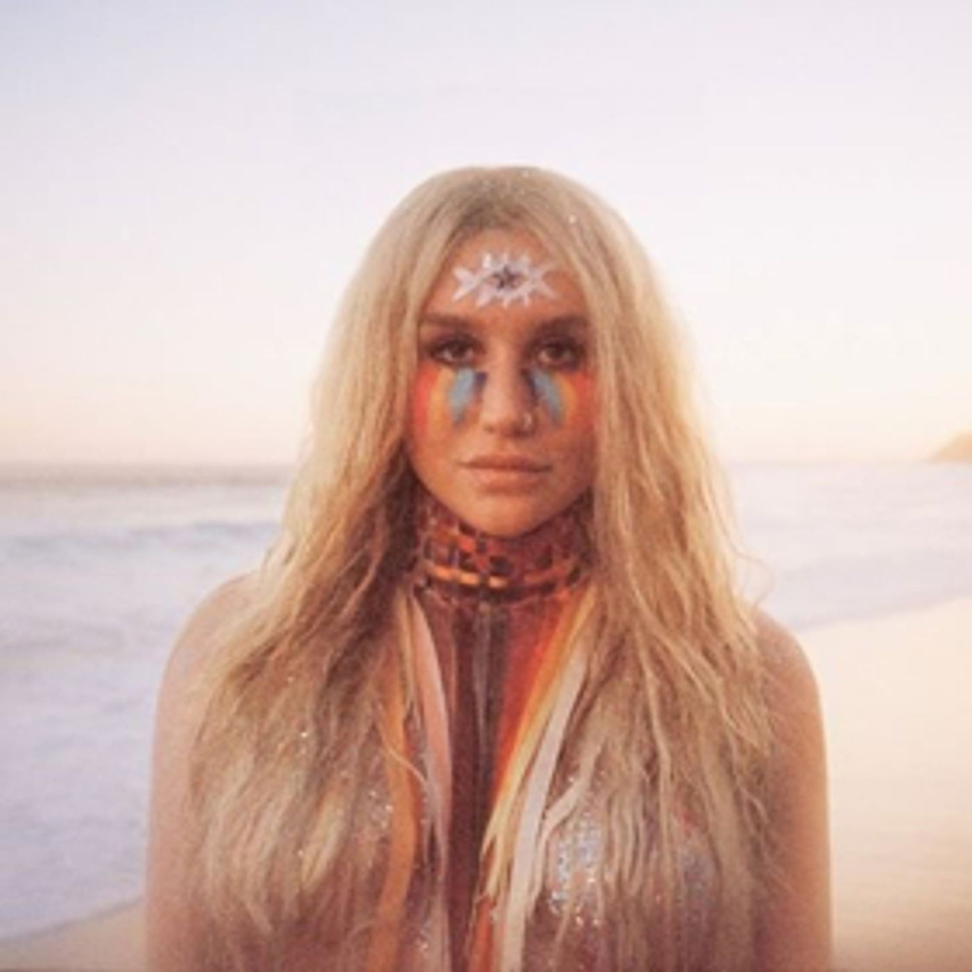 Kesha Postpones Tour Dates Following ACL Tear  Image