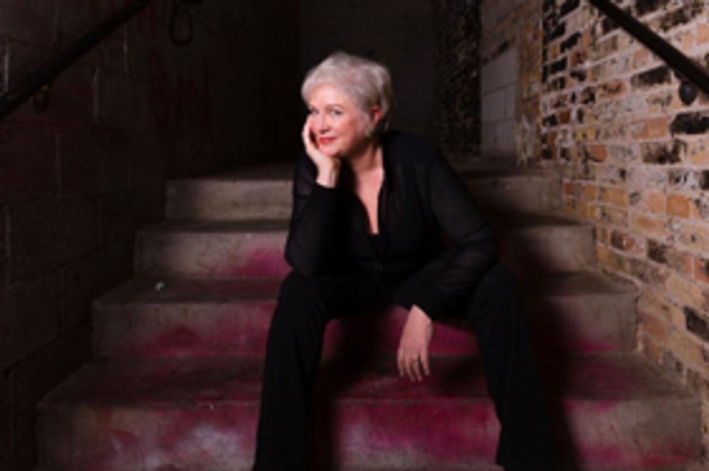 Review: JULIA SWEENEY May Be OLDER AND WIDER but She is Still Shrewdly Funny  Image