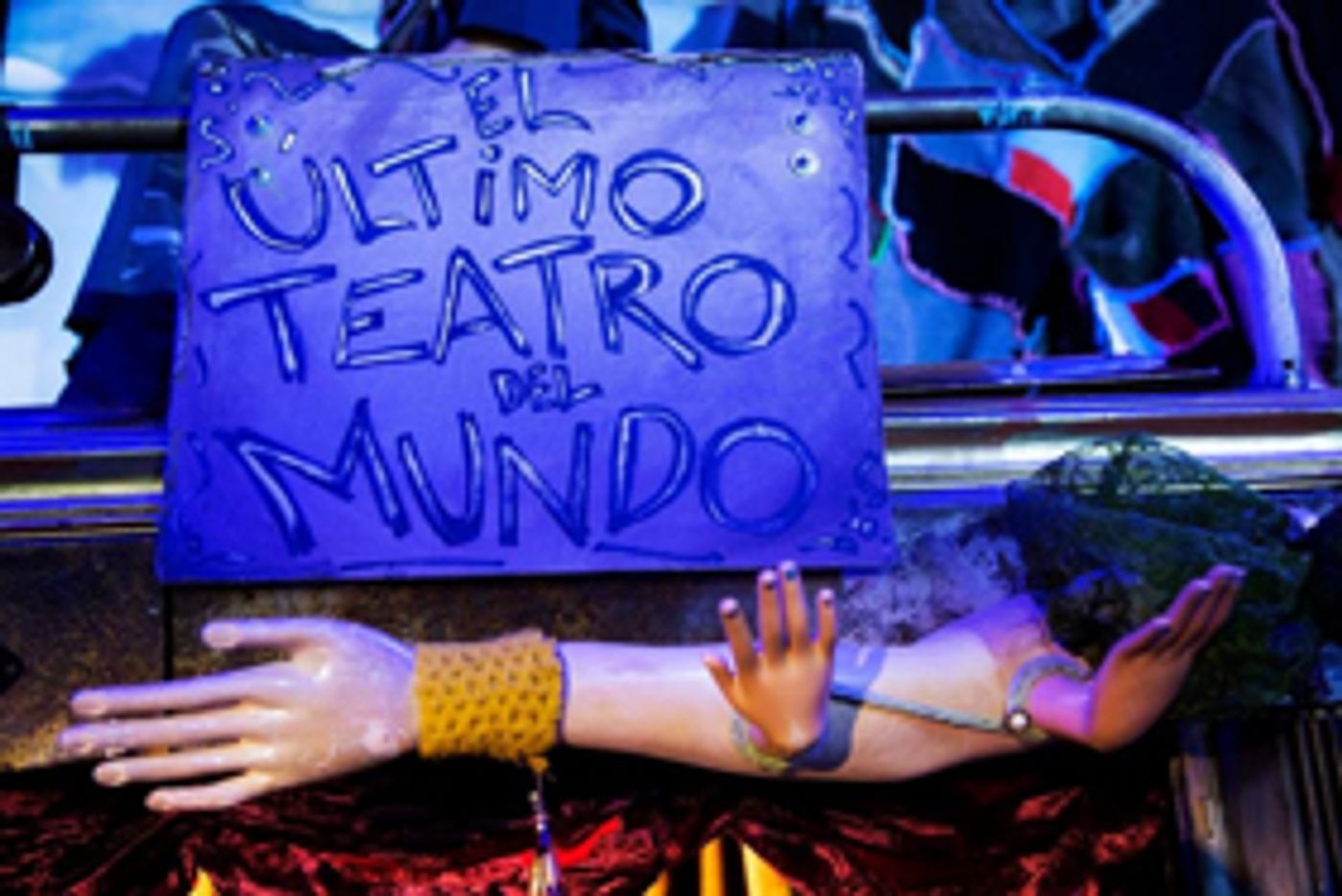 EL ULTIMO TEATRO DEL MUNDO está llegando al final de su temporada EL ULTIMO TEATRO DEL MUNDO está llegando al final de su temporada Image