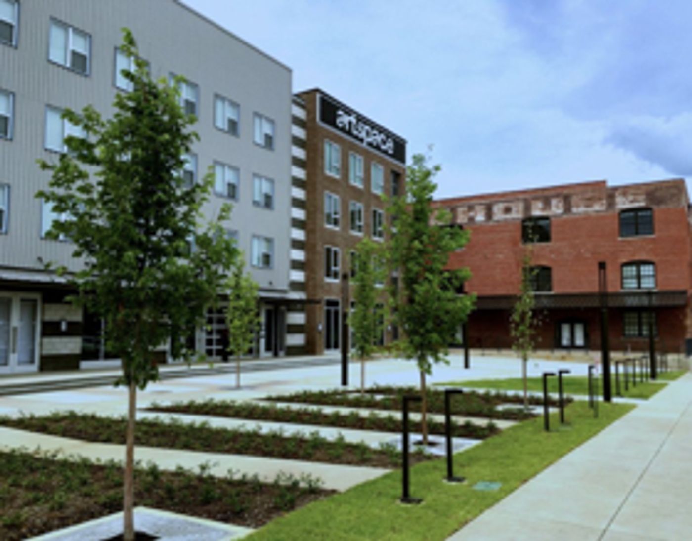 South Main Artspace Lofts Celebrate New Artist Enclave South Main Artspace Lofts Celebrate New Artist Enclave Image