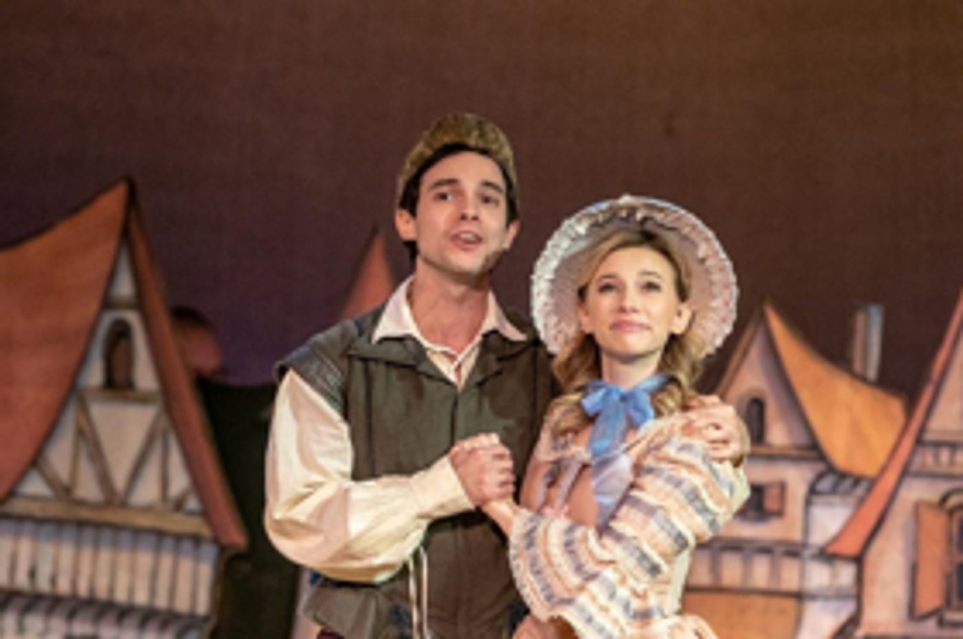 Review: BABES IN TOYLAND at The Growing Stage Charms  Image