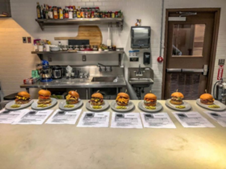ZINBURGER WINE & BURGER BAR Announces Burger Battle Top 8 Finalists Image