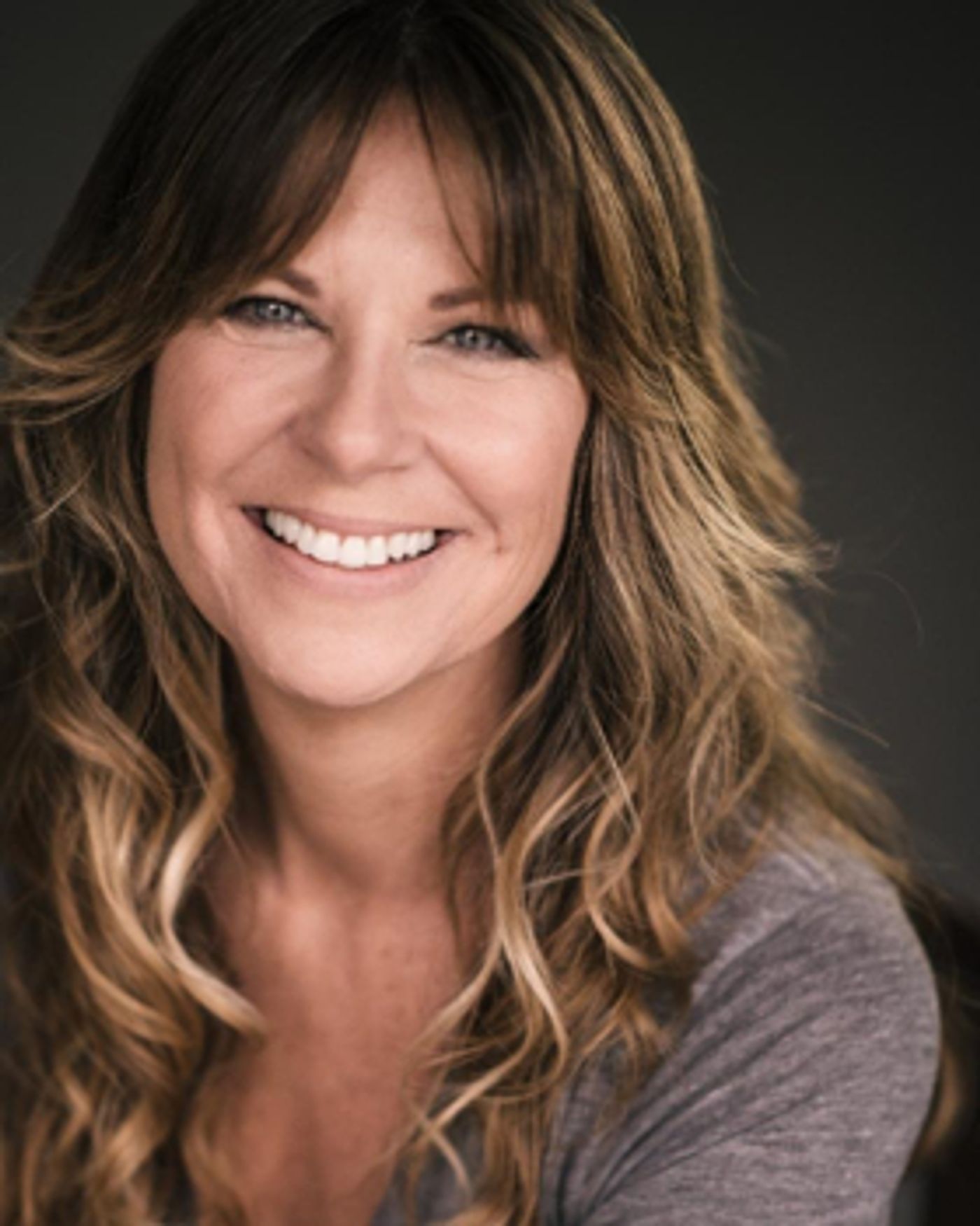 Interview: Mo Collins Opens Up About DAMAGED FURNITURE  Image