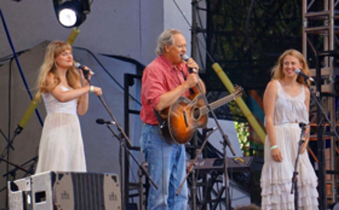 The Schimmel Center To Present Tom Chapin and The Chapin Sisters 4/20  Image