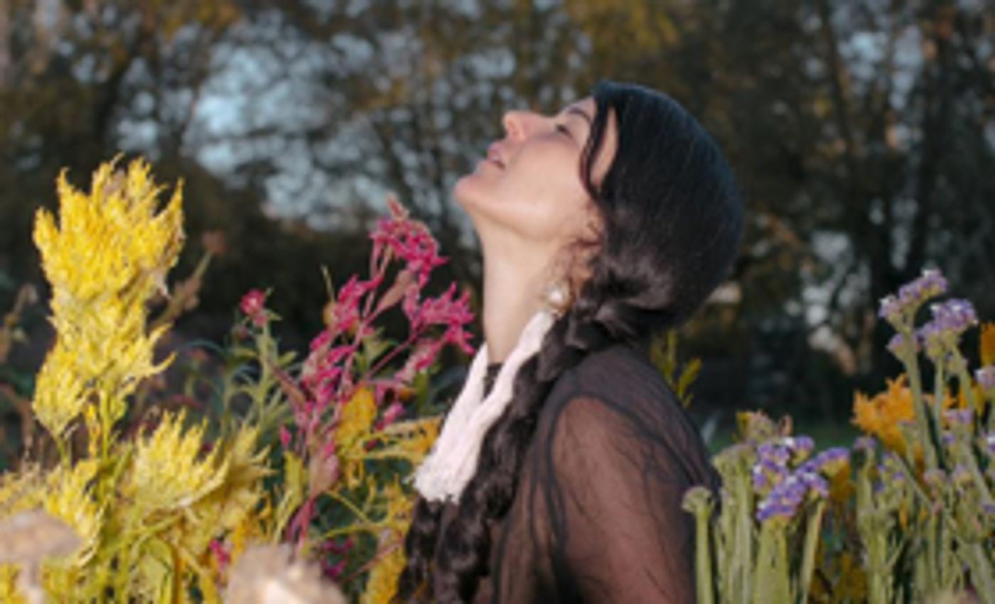 Mariee Sioux Premieres New Song BABY WAVE Mariee Sioux Premieres New Song BABY WAVE Image