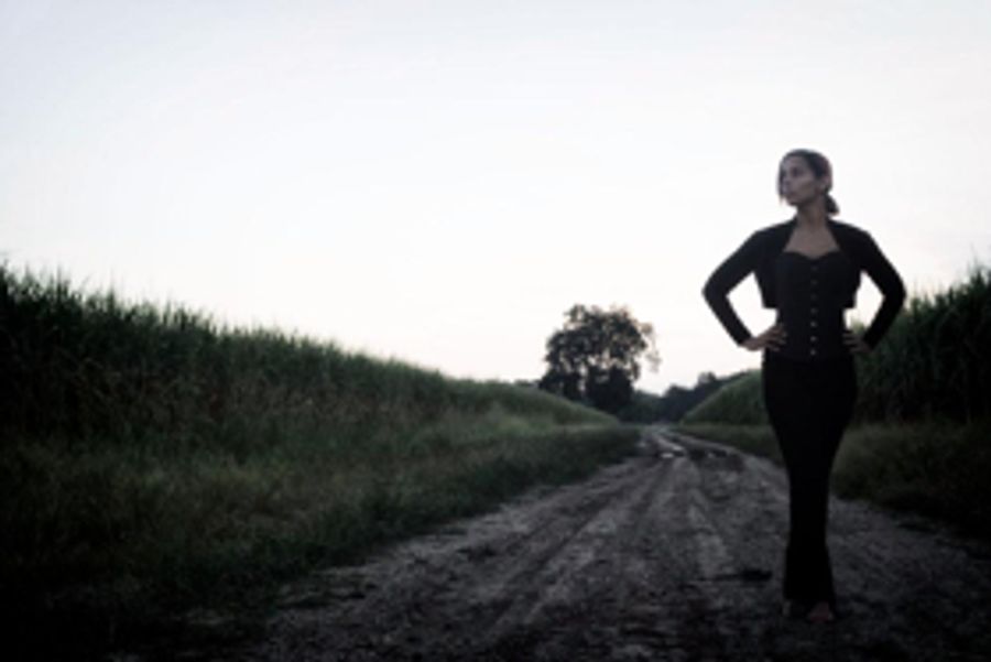 Rhiannon Giddens Comes To The Duke Energy Center this April Image