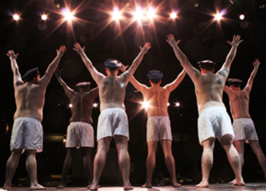 Review: THE FULL MONTY at Downtown Cabaret Theatre Lets It All Go! Image