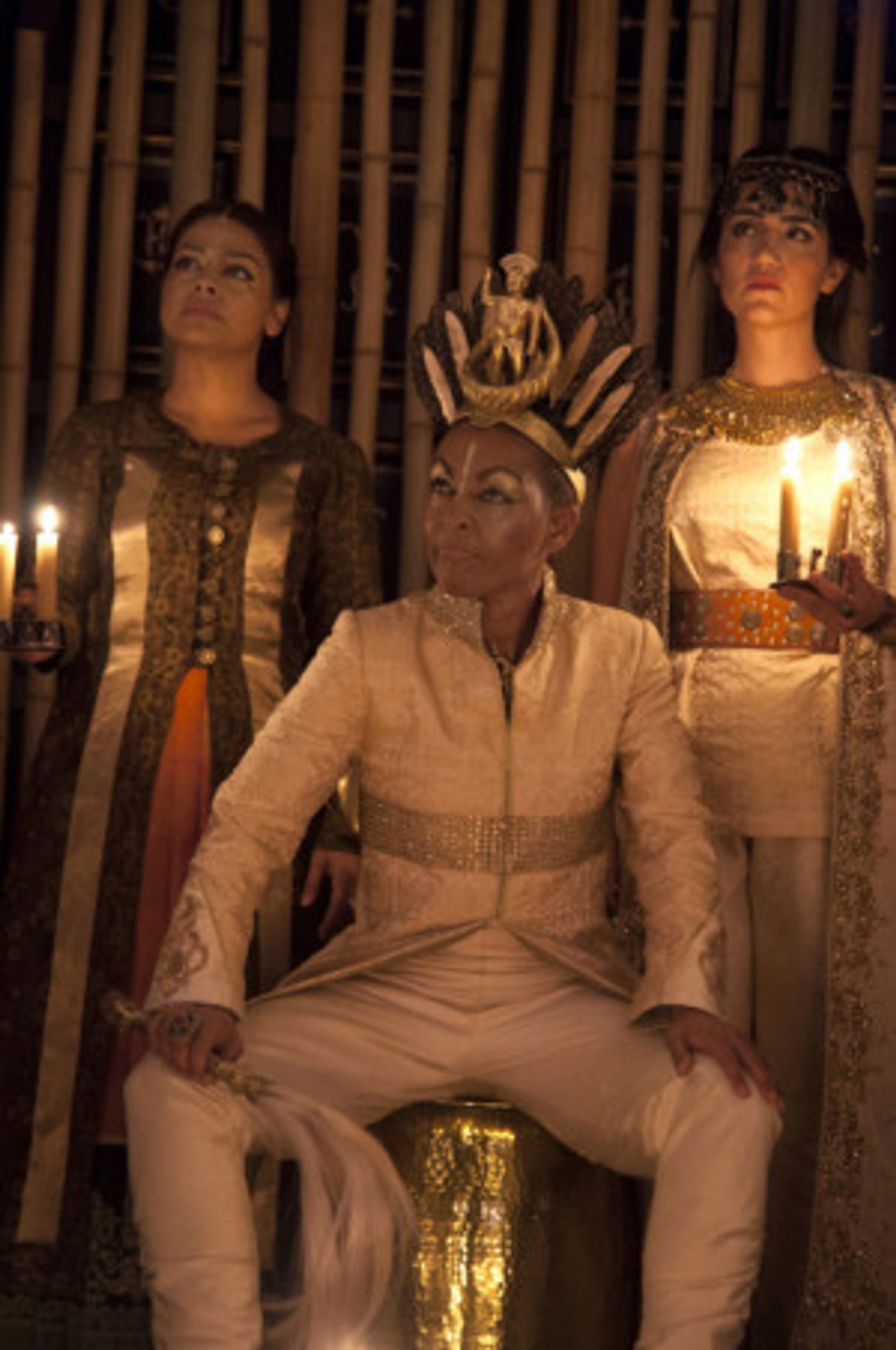 Review: RICHARD II, Shakespeare's Globe  Image