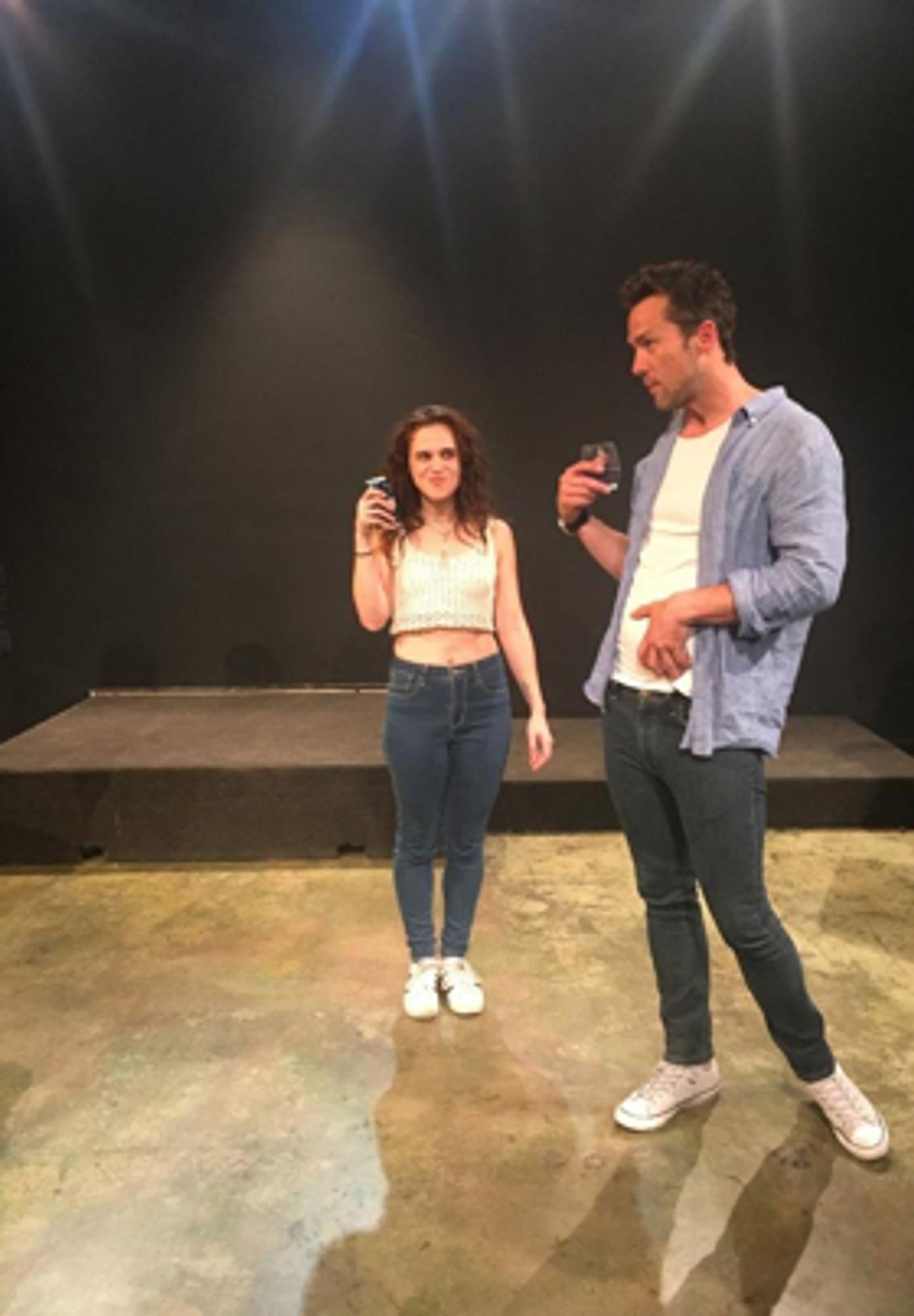 Review: Totally Immersive 4PLAY: SEX IN A SERIES Surrounds its Audience in Singles Bar Action  Image