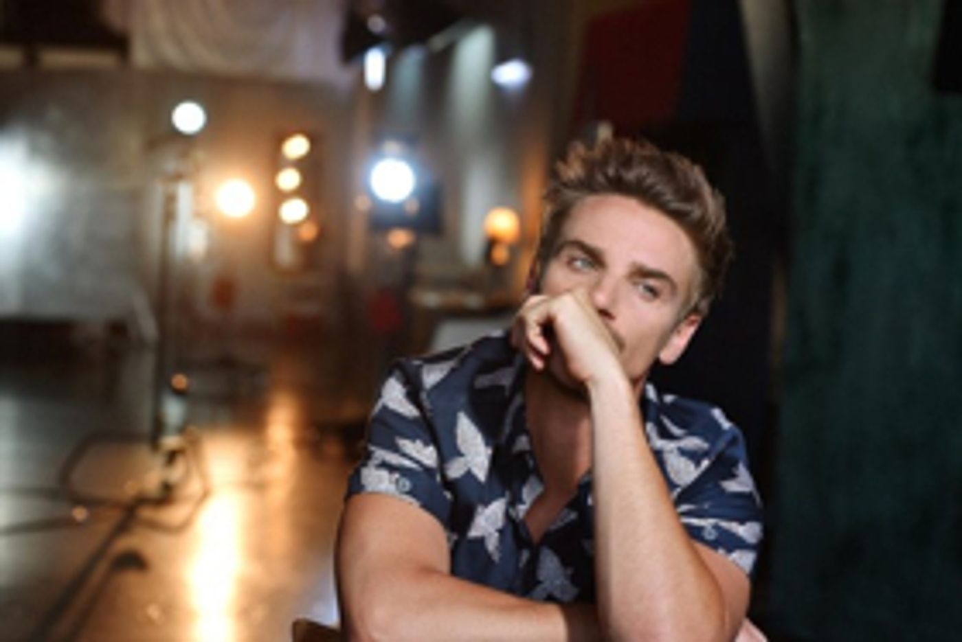 Riley Smith Releases New Track RADIO  Image