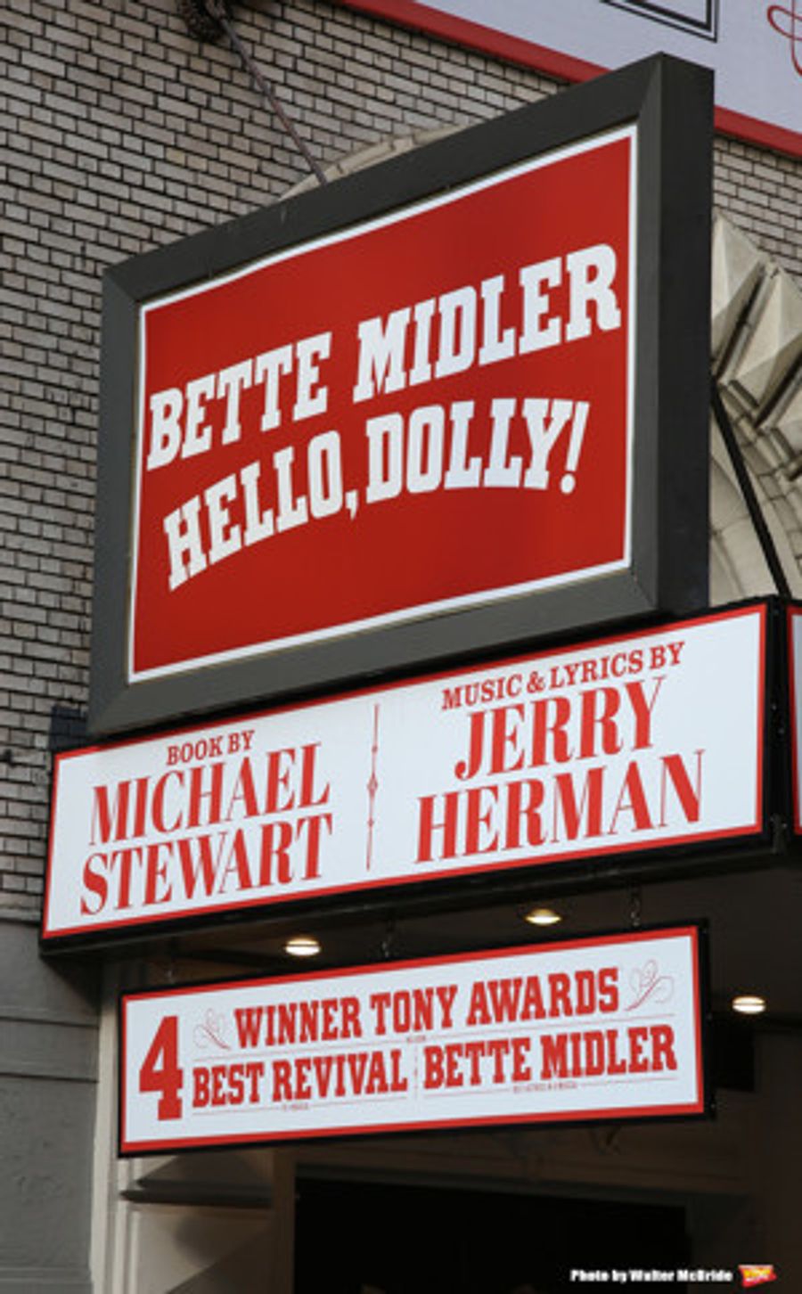 Bette Midler and HELLO DOLLY! Continue to Blast Shubert & House Records Image