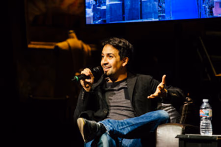 Lin-Manuel Miranda Celebrates Two Million Followers By Tweeting Rhymes With Fans Image