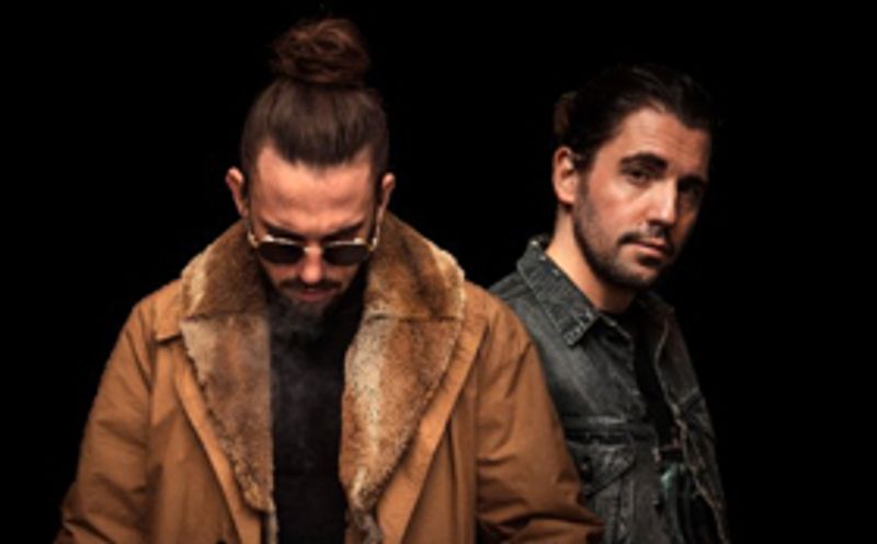 Twenty One Pilots Invited Dimitri Vegas & Like Mike On Stage Image