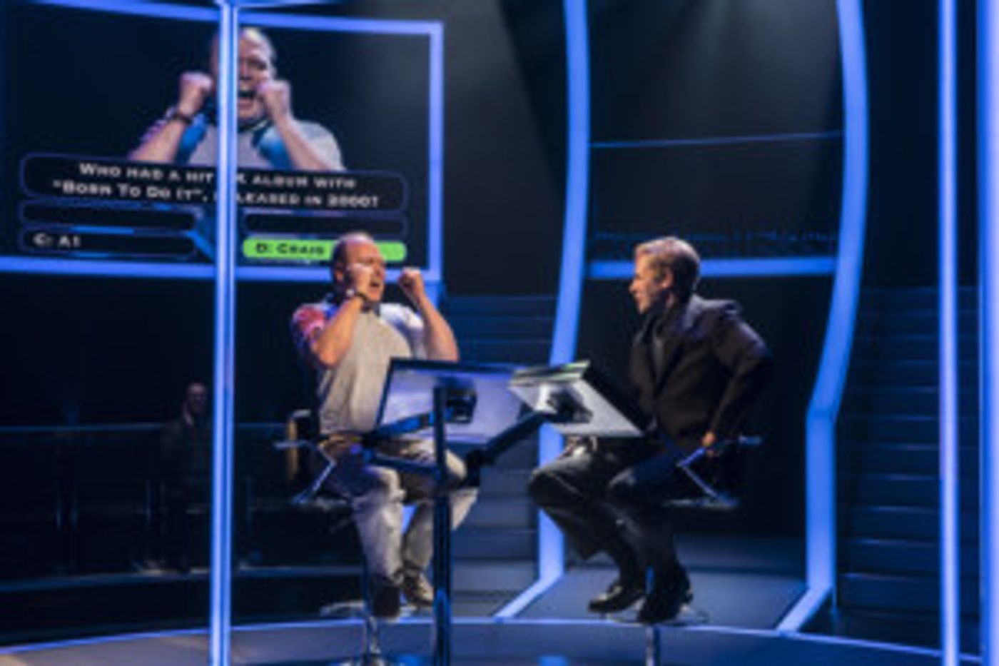Review: QUIZ, Noel Coward Theatre  Image