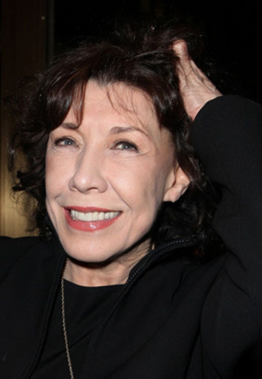 Lily Tomlin joins Ernie Hudson to Present at the 2018 MUAHS Awards Image
