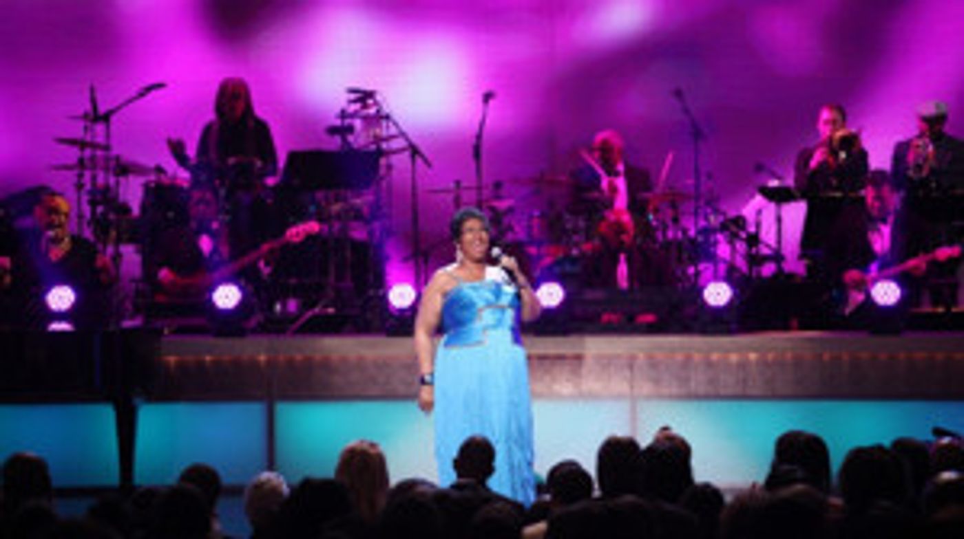 President Obama, Lin-Manuel Miranda, Bette Midler and More Honor Aretha Franklin on Social Media  Image