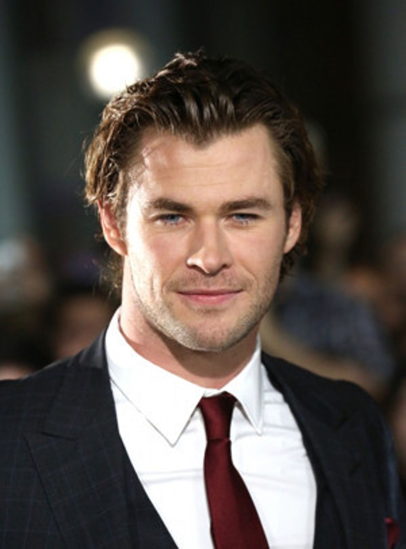 Chris Hemsworth to Star in Netflix's Action Thriller DHAKA  Image