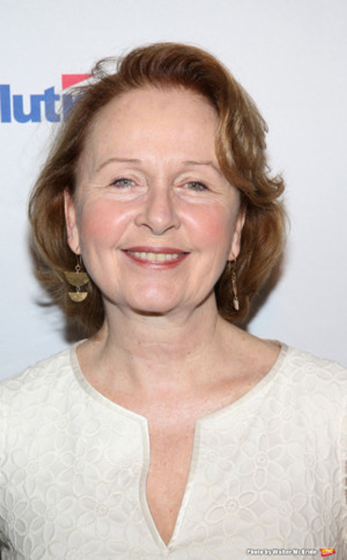 Kate Burton, Lea DeLaria, and More Announced for Red Bull's 2018-19 Season Kate Burton, Lea DeLaria, and More Announced for Red Bull's 2018-19 Season Image