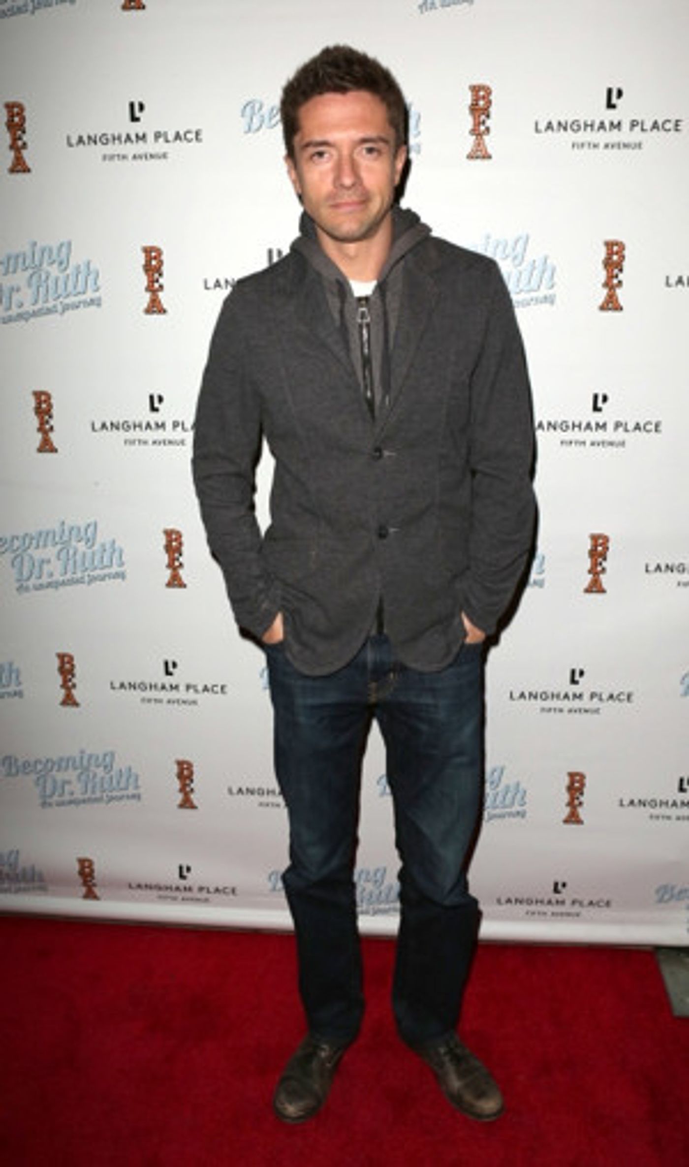 Topher Grace Among Those Cast in THE HOT ZONE with Julianna Margulies  Image